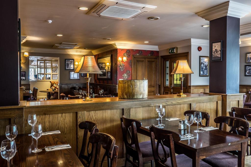 Bridge Hotel Greenford  Dış mekan fotoğraf
