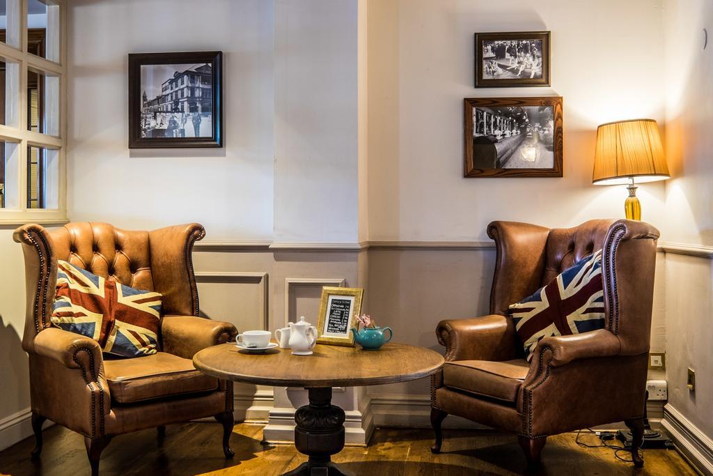 Bridge Hotel Greenford  Dış mekan fotoğraf