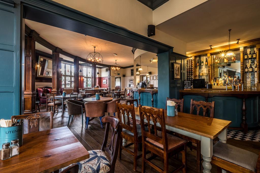 Bridge Hotel Greenford  Dış mekan fotoğraf
