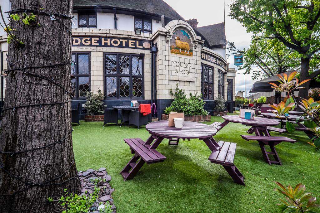 Bridge Hotel Greenford  Dış mekan fotoğraf