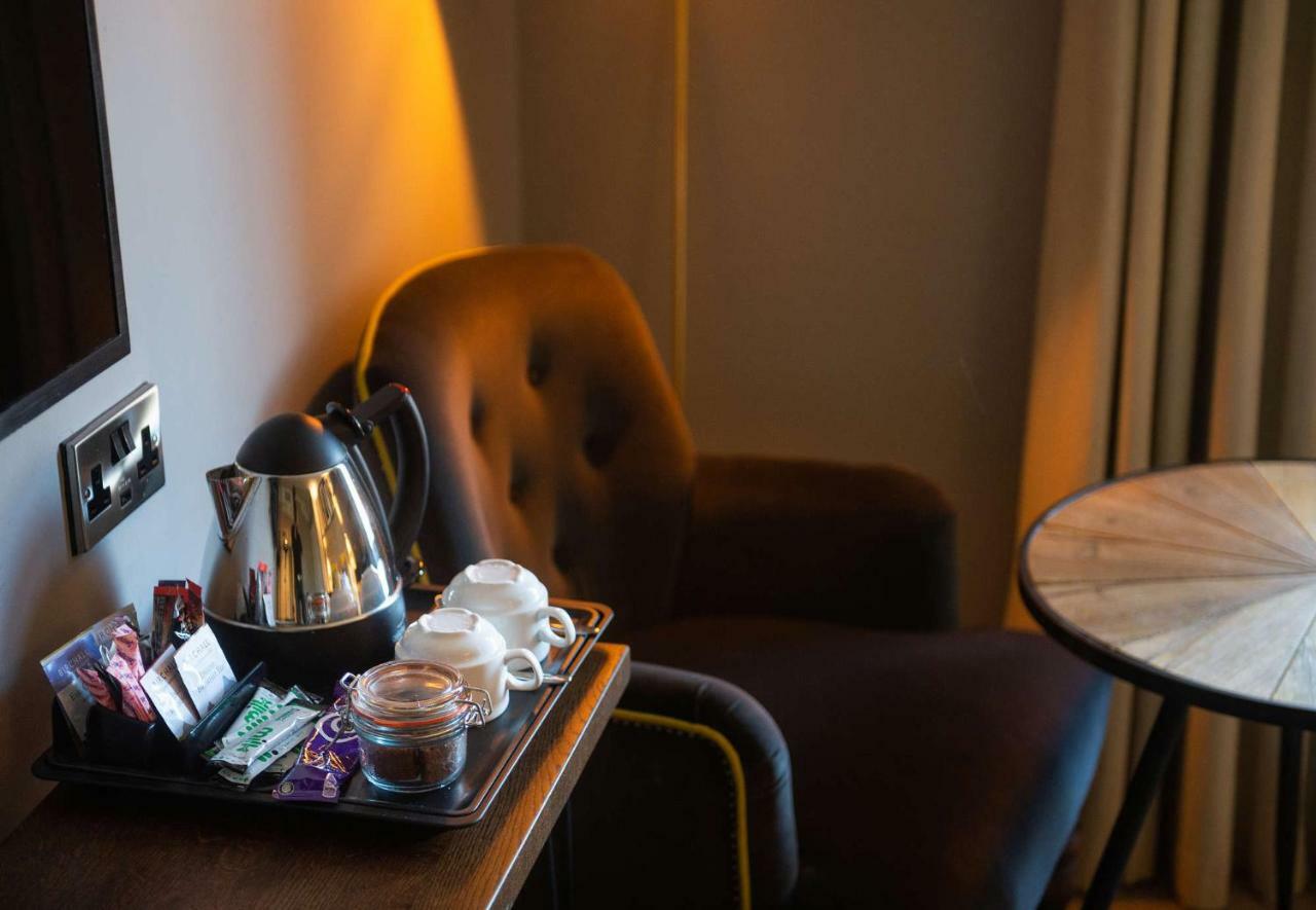 Bridge Hotel Greenford  Dış mekan fotoğraf