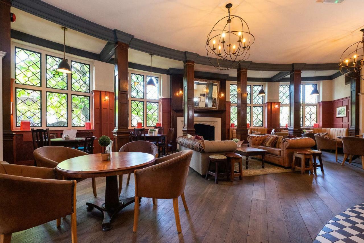 Bridge Hotel Greenford  Dış mekan fotoğraf
